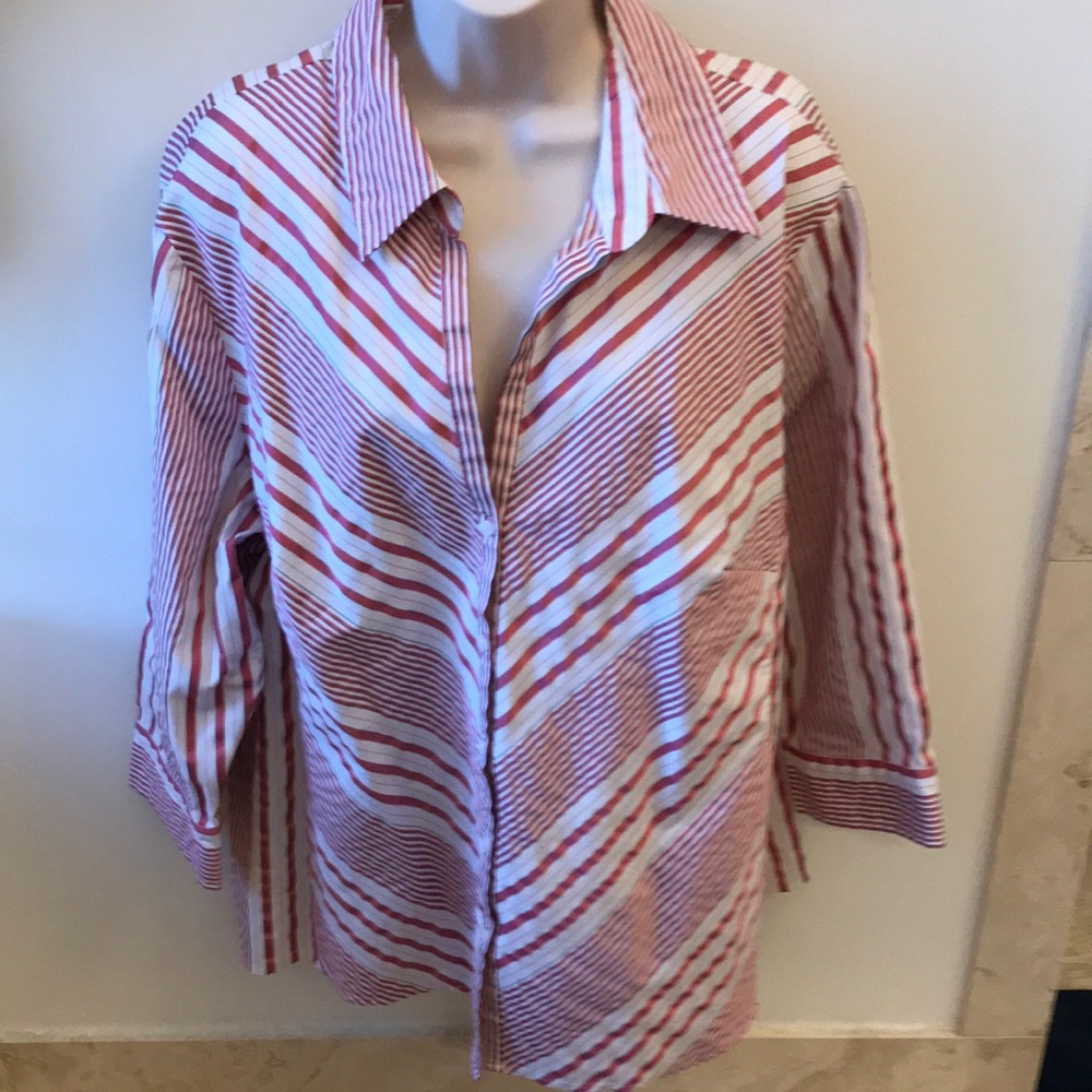 Worthington Woman stretch red and white button down blouse. Size 2X